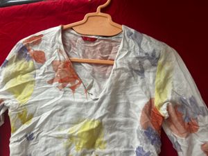 Floral Print V-Neck Kurta
