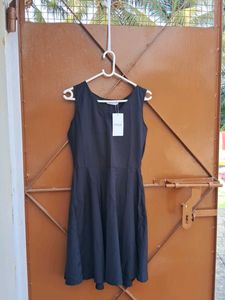 Stalk Black Dress