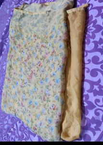 Floral Print Chiffon Saree With Blouse Piece