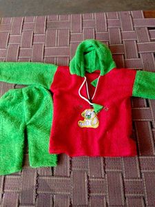 Cute Red &amp; Green Fluffy Outfit
