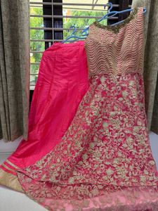 I Am Selling Lehenga Choli.