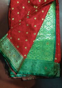 Elegant Red Saree with Gold Motifs