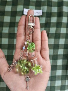 Cute Green Clover lucky Charm Keychain / keycharm