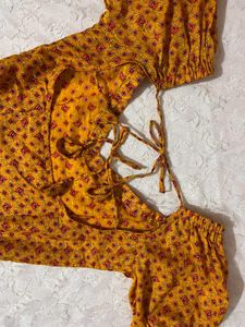 Desi Women's Ethnic Kurta Set