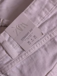 Zara new white straight fit Jeans