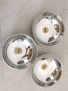Set Of 3 To Put Food In It