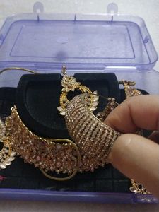 Elegant Indian Jewelry Set