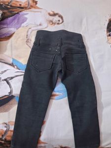 Stylish High-Waisted Black Jeans