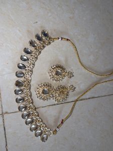 Elegant Indian Jewelry Set