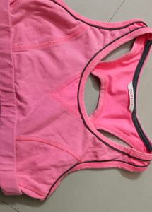 sports bra