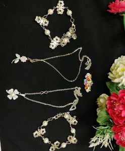 Elegant Pearl &amp; Crystal Jewelry Set