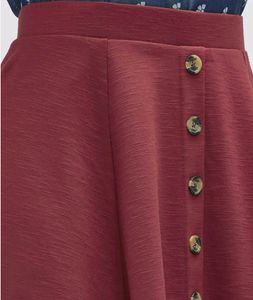 Maroon Red short skirt