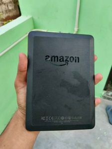 Amazon Kindle E-Reader |Battery Dead| Screen issue