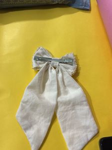 Elegant Pearl &amp; Floral Hair Bow