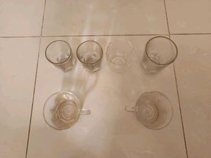 Used Four Pieces Glasses And Two Glass Tea Cups