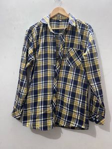 Women’s Plaid Oversized Button-Up Shirt