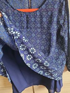 Stylish Blue Floral Print Top