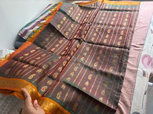 Orange-Brown dual shade 💯Silk Saree