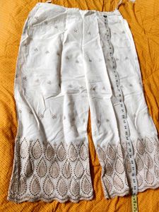XXL Off white palazzo with cut work