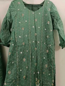 Elegant Green Embroidered Kurta Set