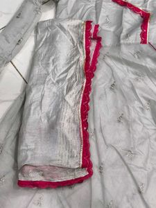 Elegant Grey Kurta Set with Pink Trim