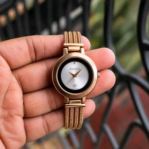 Elegant Gucci Rose Gold Watch
