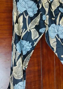 Chic Leaf Print Kurta Set