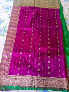 Green &amp; Magenta Ethnic Saree