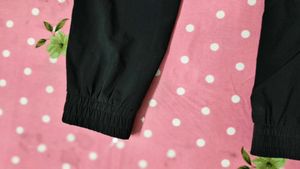 Max Comfortable Black Joggers