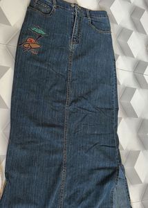 Denim Long Skirt 💙 (fixed)