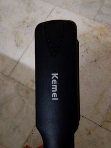 Kemei Hair Straightener