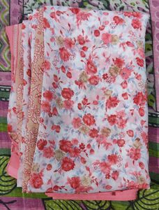 ✨Floral print Saree✨