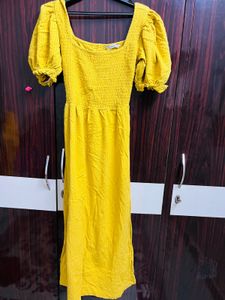 Chic Yellow Cutout Midi Dress
