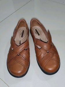Genuine Leather Ballet Flats Clarks