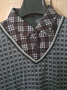 Men's Sweater Vest with Plaid Shirt