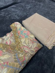 Pretty Salwar Set.
