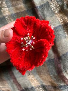 Set of 2  Flower Hair Clips
