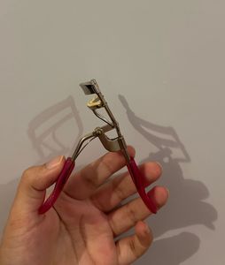 Eyelash Curler