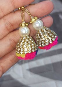 Sparkling stone Earrings with Pearls