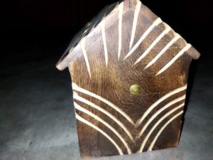 MONEY BANK