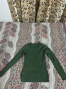 Green Ribbed V-Neck Long Sleeve Top