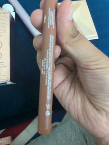 huda beauty lip contour -soft nude