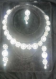 Stunning CZ Stone Necklace &amp; Earring Set