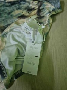 Graphic Print Rhinestone T-Shirt