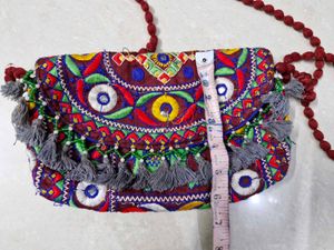 Vintage Embroidered Shoulder Bag
