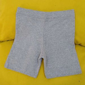 2001 --  hot Shorts