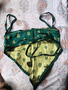 Elegant Green Floral Print Camisole Top