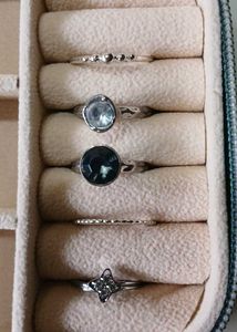 Set of 5 Chic Rings