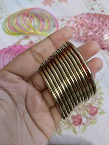 Set of 5 Glass Bangles