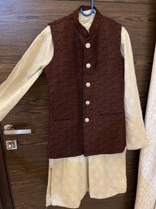Men's Ethnic Kurta Set with Nehru Jacket